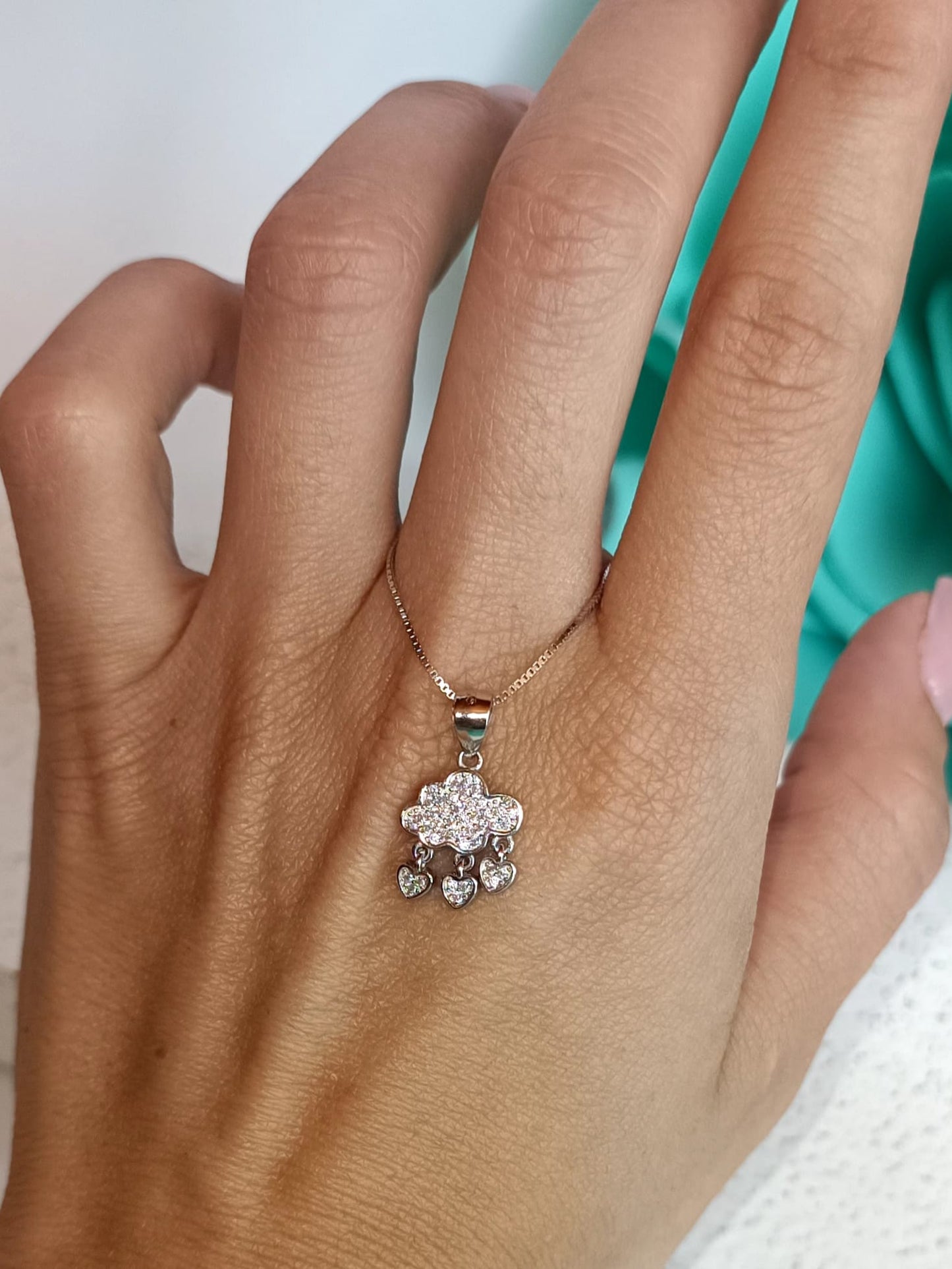 Collana Nuvola in argento 925 e zirconi.