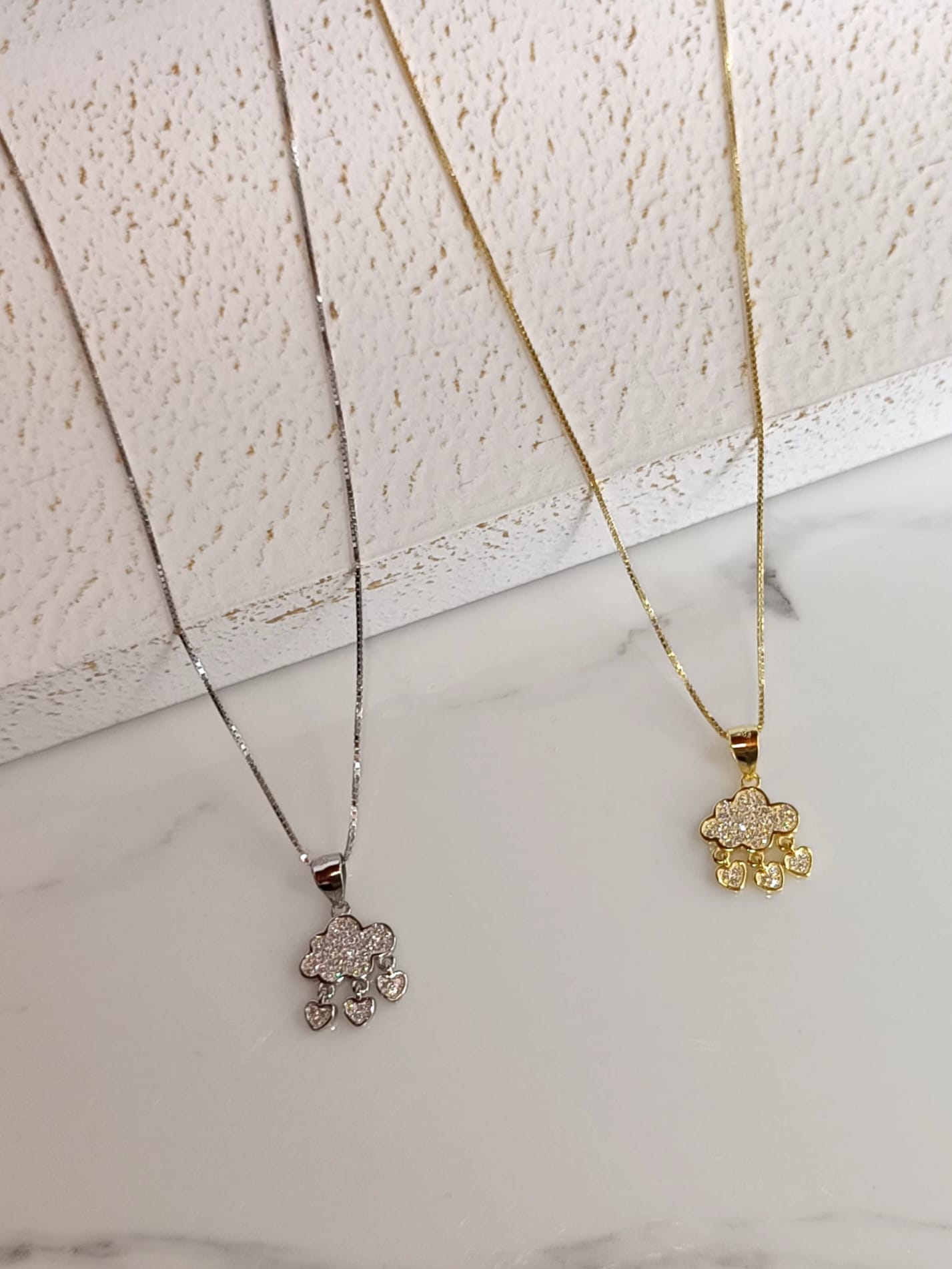 Collana Nuvola in argento 925 e zirconi.
