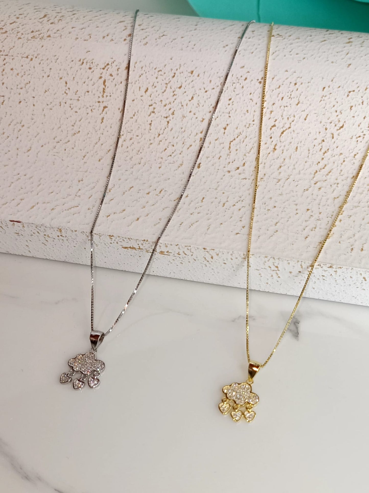 Collana Nuvola in argento 925 e zirconi.