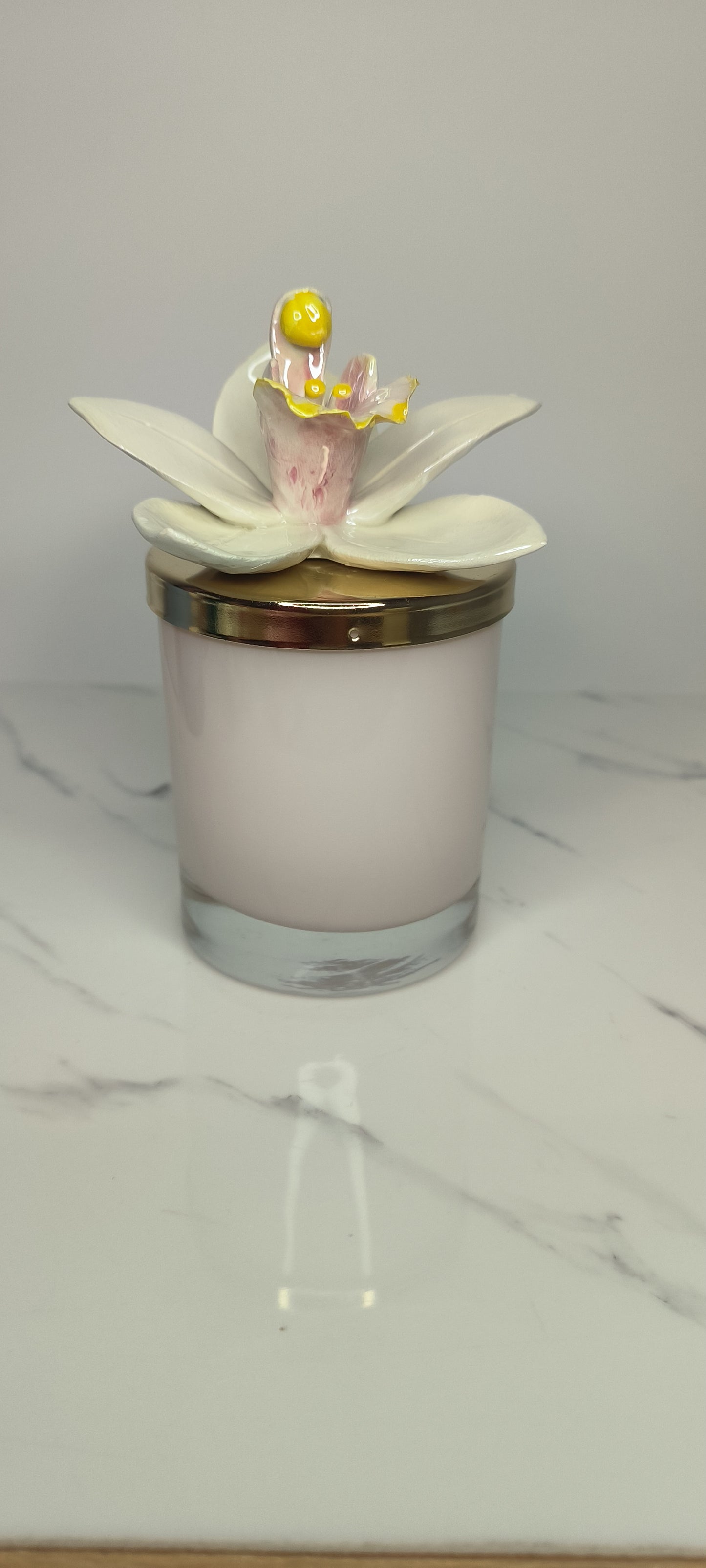 Candela profumata con fiore Orchidea di ceramica di Capodimonte