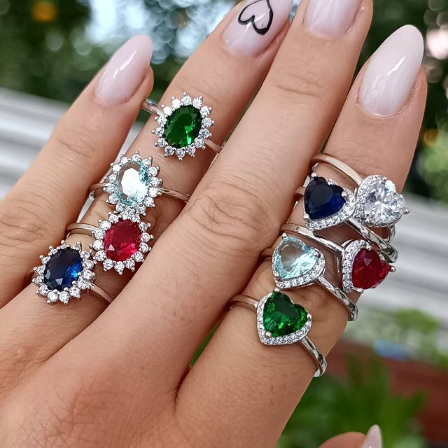 Anello Kate zaffiro blu in argento 925 e zirconi