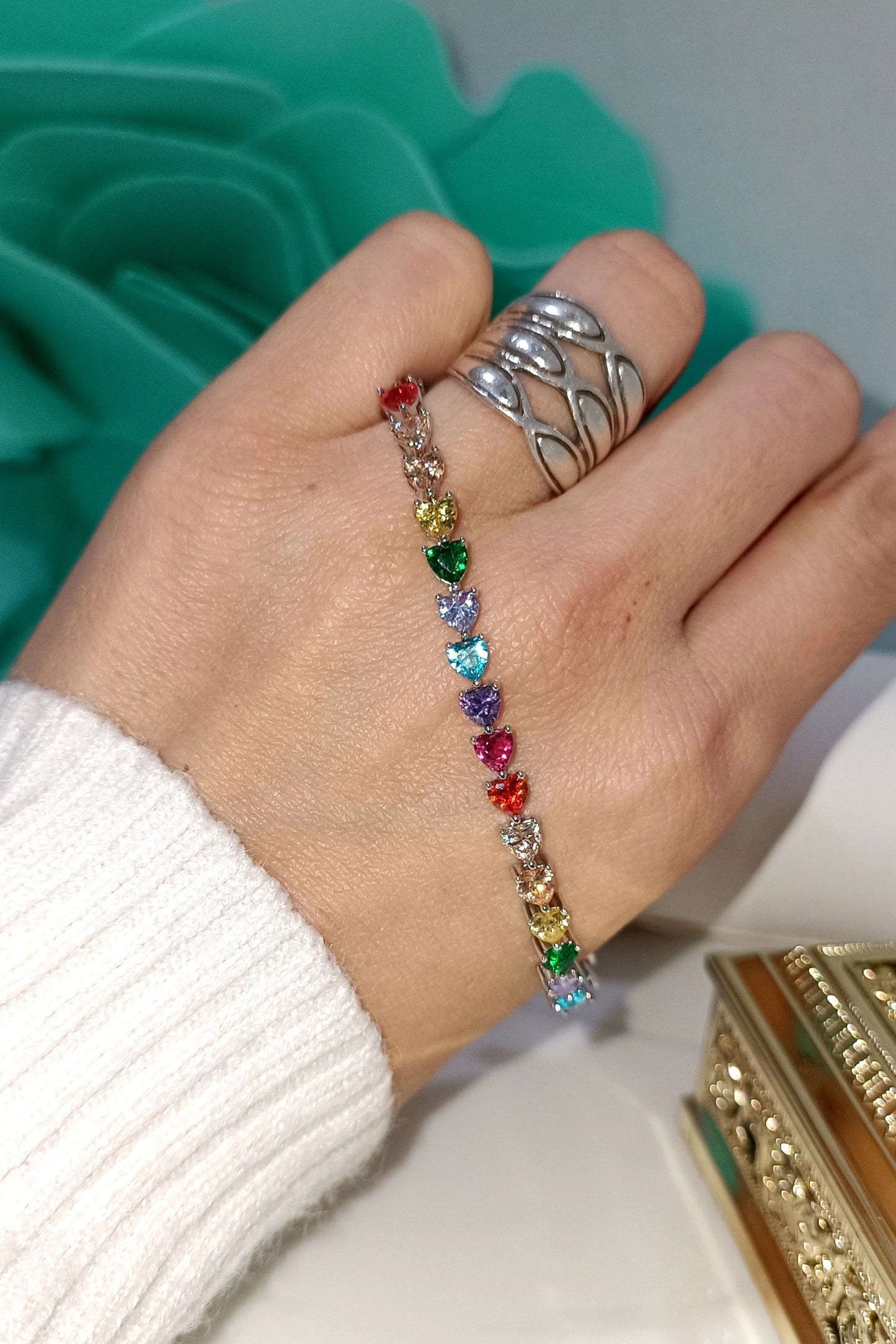 Bracciale tennis cuore rainbow in argento 925 .