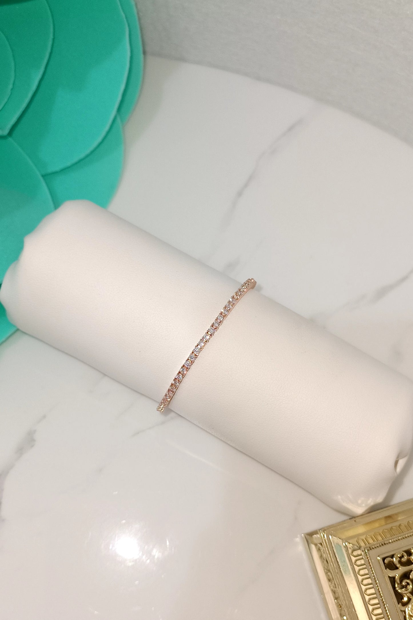 Bracciale tennis 2 mm in argento 925 rodiato oro rosa con zirconi extra White taglio diamante.