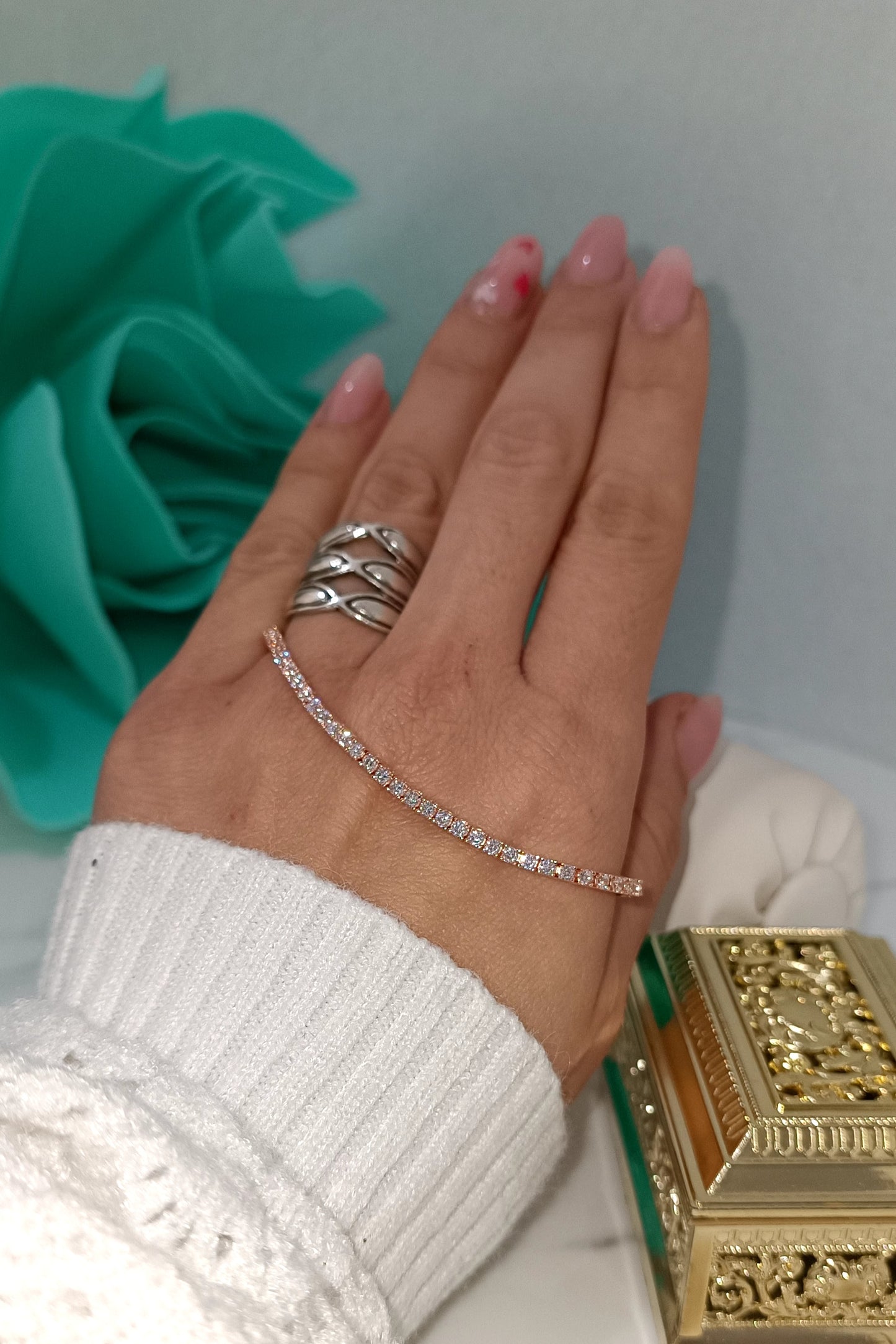 Bracciale tennis 2 mm in argento 925 rodiato oro rosa con zirconi extra White taglio diamante.