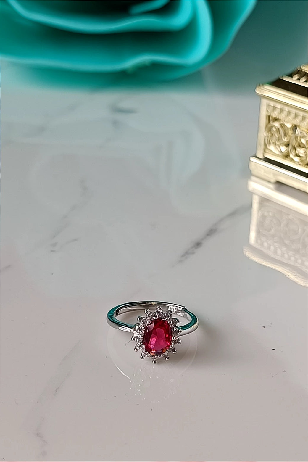 Anello Kate Rubino in argento 925 e zirconi