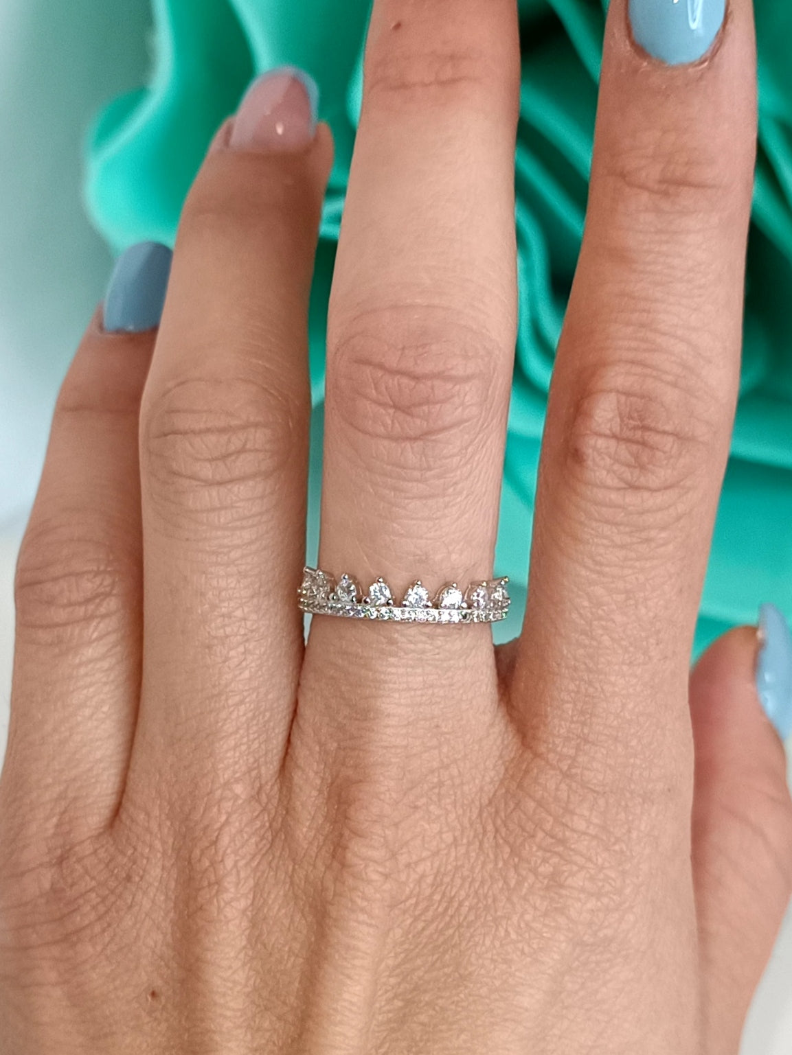 Anello Tiara Coroncina in argento 925 e zirconi extra white regolabile.