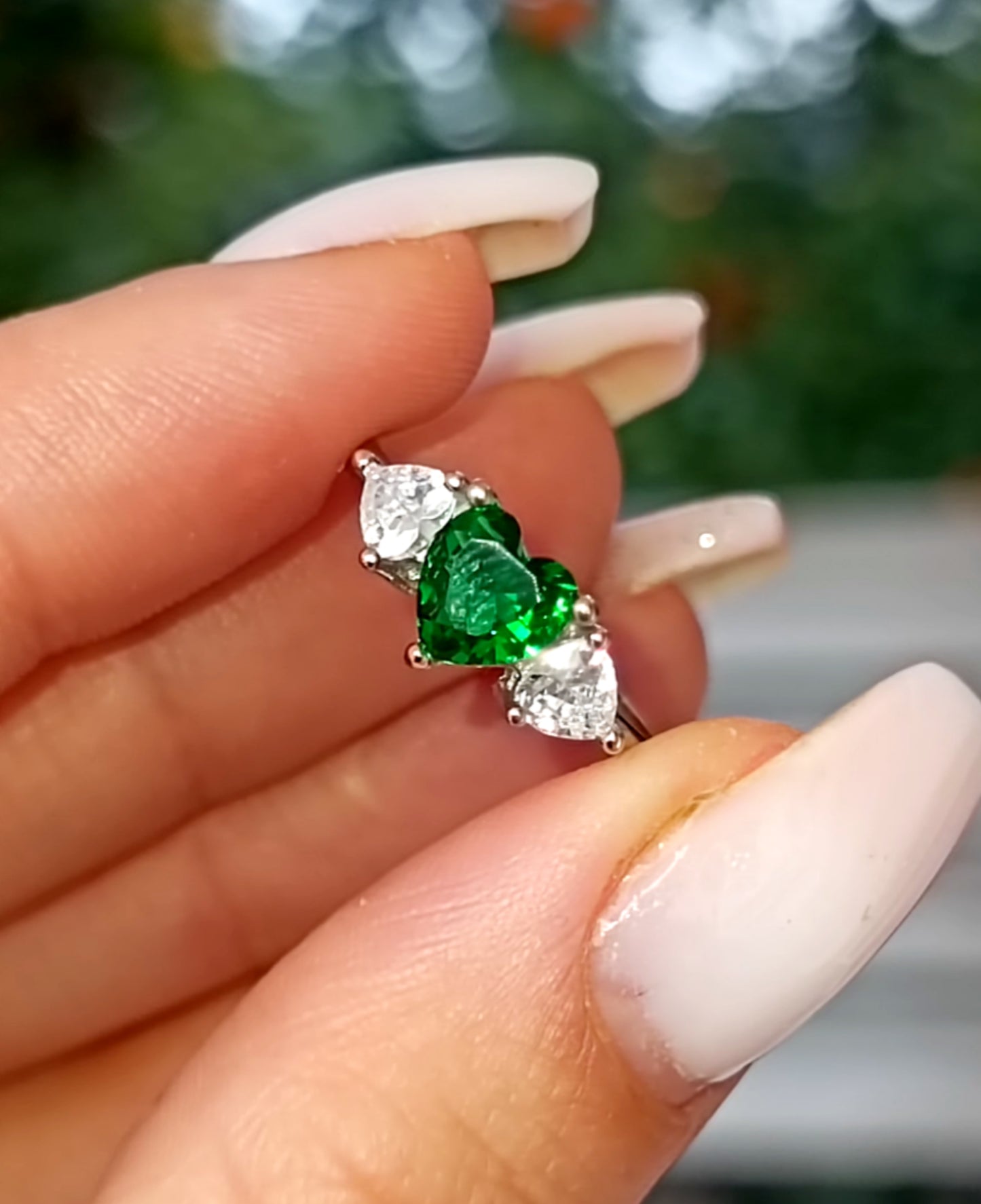 Anello Trilogy Cuore smeraldo in argento 925 e zirconi Regolabile