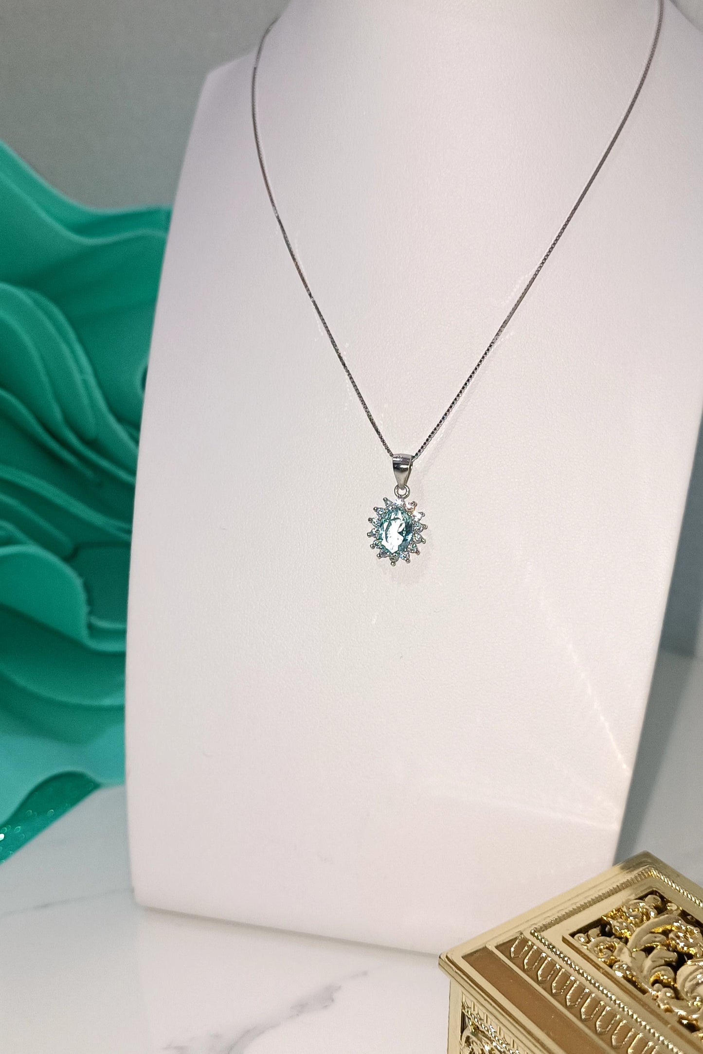 Collana Kate acquamarina in argento 925 e zirconi