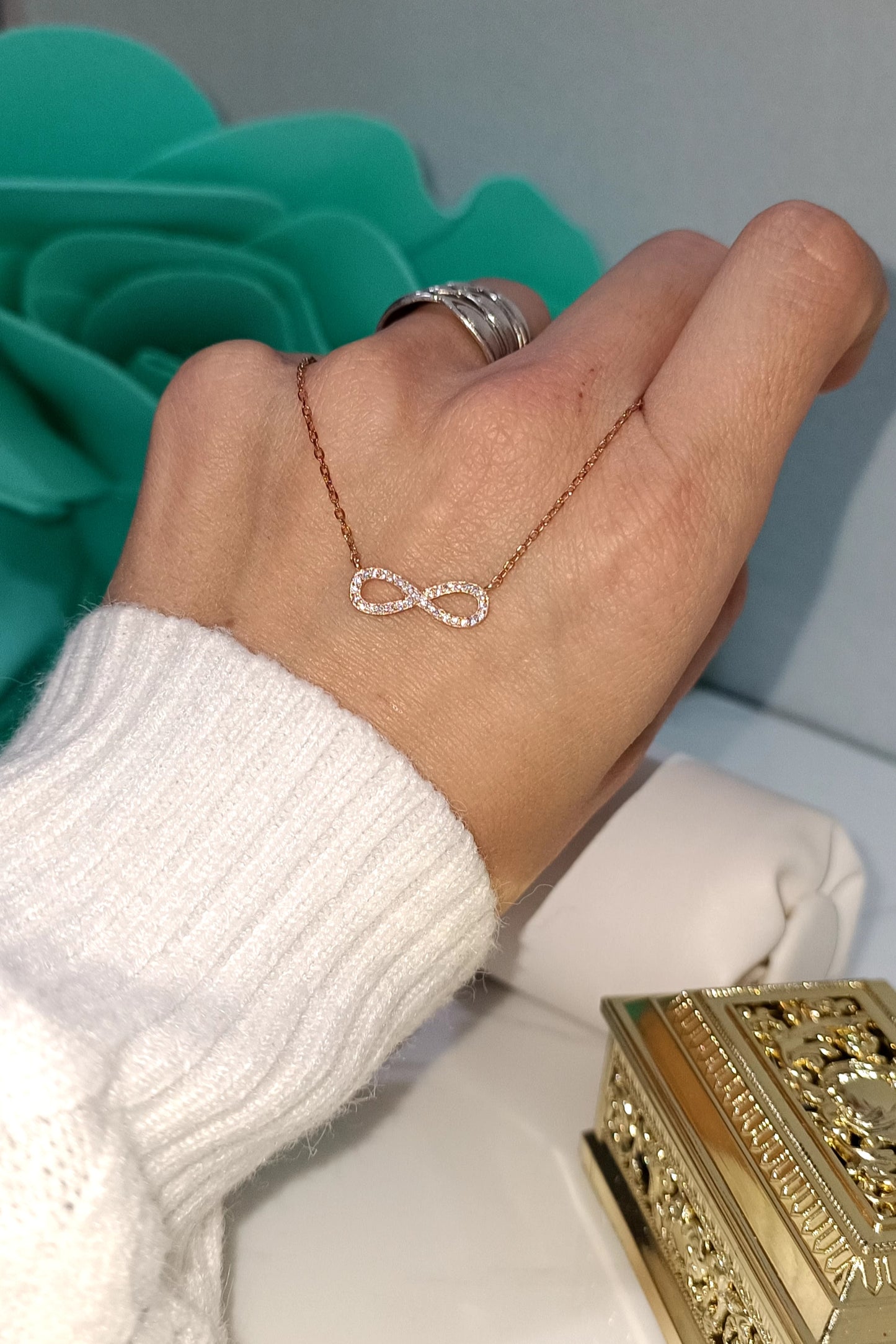 Collier Infinity Halskette aus rhodiniertem 925er Silber und Zirkonia