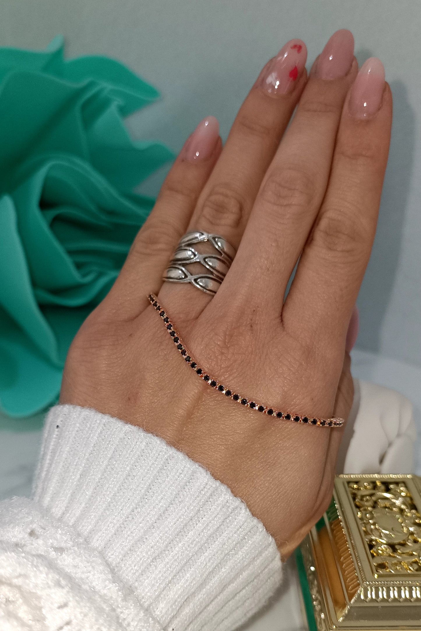 Bracciale tennis 1,5 mm in argento 925 rodiato oro rosa con zirconi neri taglio diamante.