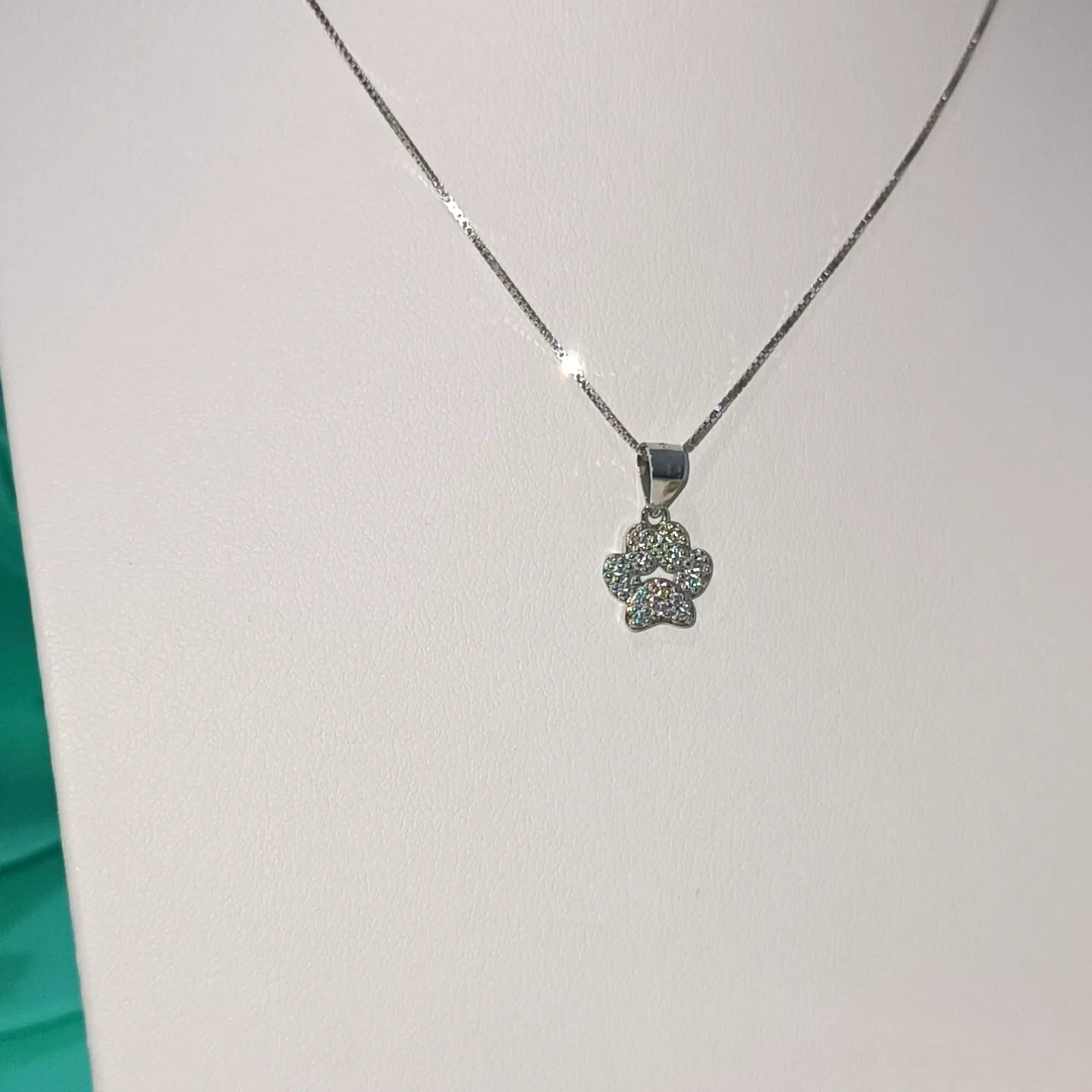 Collana zampa " amici del cuore"