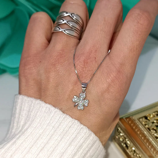 Collana quadrifoglio pavé