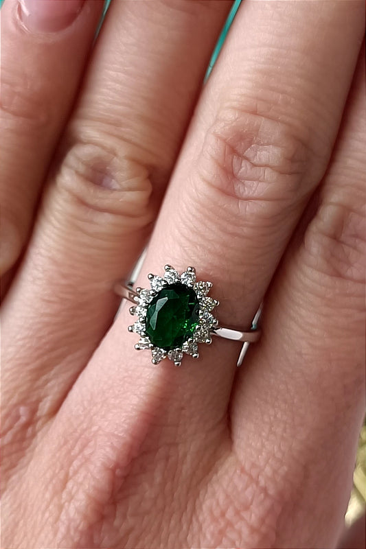 Kate Smaragdring aus 925er Silber und Zirkonen
