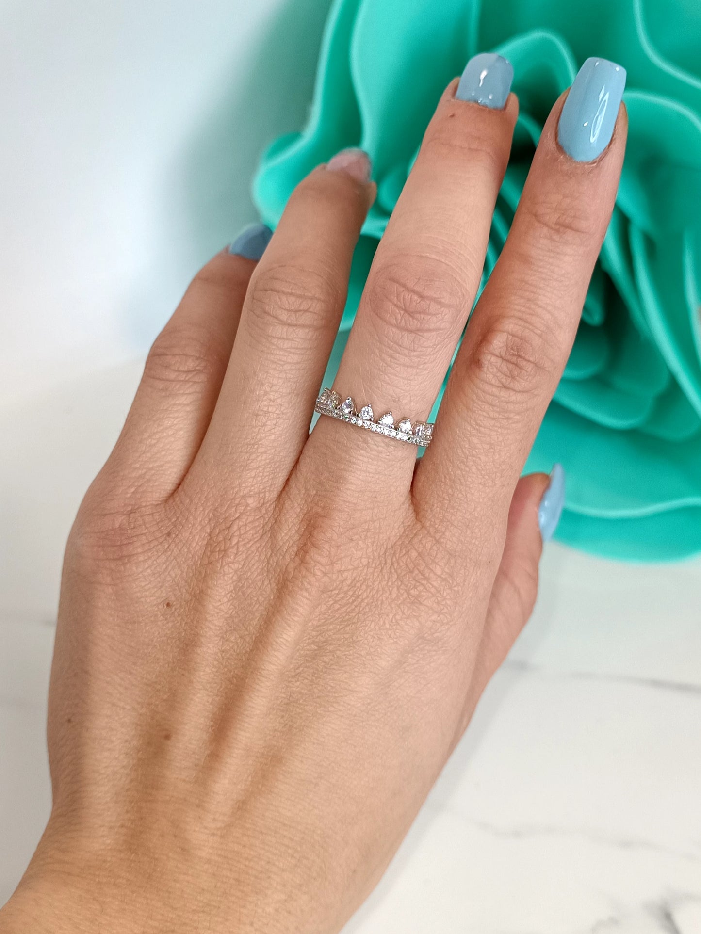 Anello Tiara Coroncina in argento 925 e zirconi extra white regolabile.